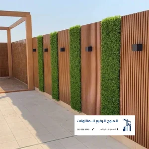 أحدث تصاميم تكسيات بديل الخشب الرياض 2026: دليلك الشامل لخامات الـ WPC والأسعار